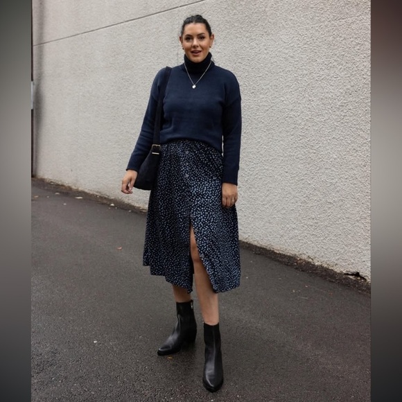 Quince 100% Mongolian Cashmere Turtleneck Sweater Sz XS Navy NEW - Picture 1 of 5